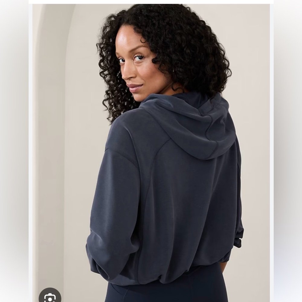 Athleta Seasoft Bubble Hem Hoodie in Grey Women’s